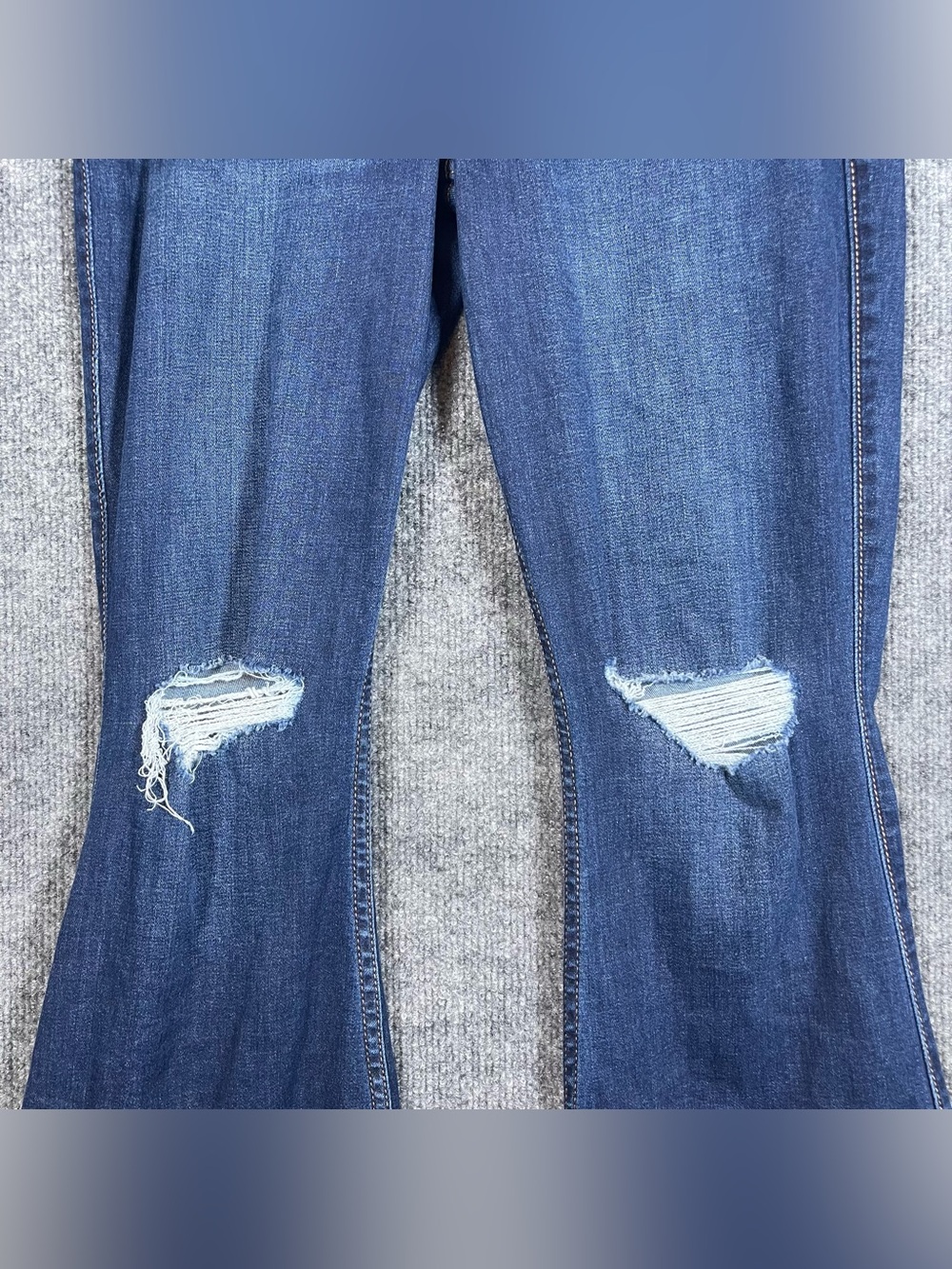 Hollister Womens 8R W29 High Rise Flare Dark Wash Distressed Jeans Stretch Y2K - Picture 4 of 9